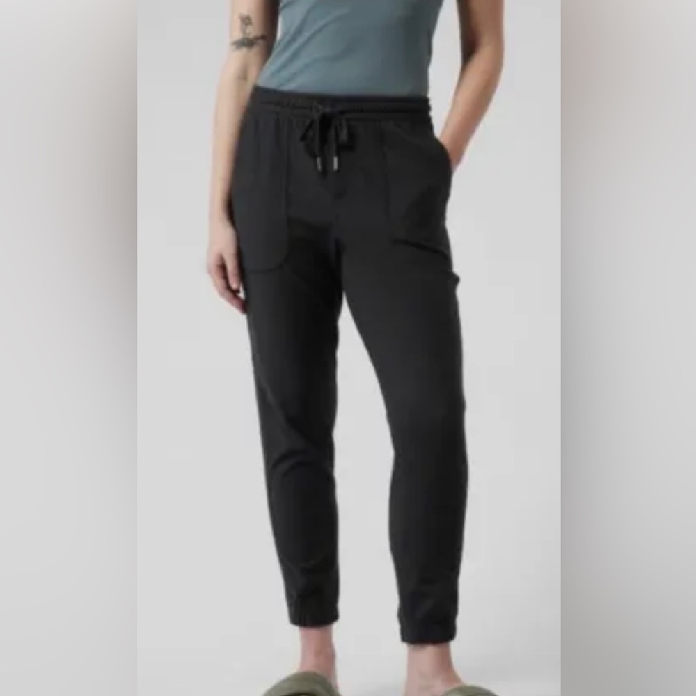 Athleta Farallon Joggers NWOT